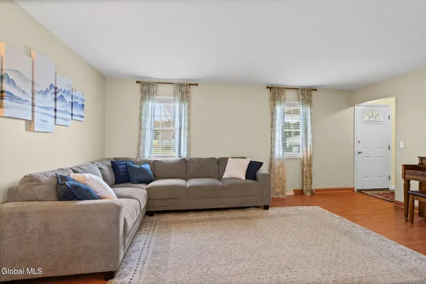 $399,900 | 61 Jefferson Road, Bethlehem, NY 12077