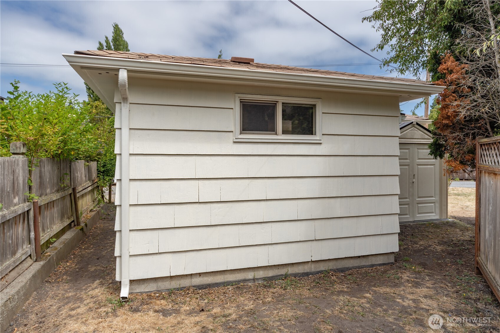 301 E Street Port Townsend, WA 98368 - Photo 18 of 19 a view of a house with a window