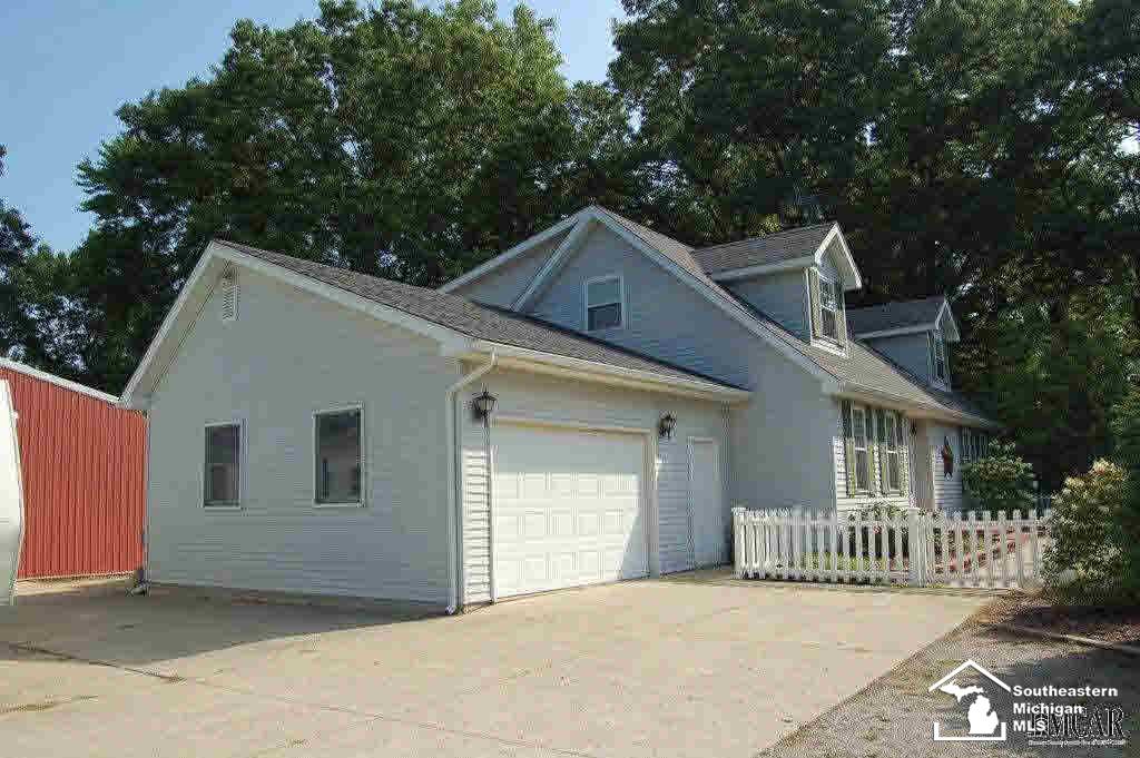 14014 Ida Center Road Ida, MI 48140 - Photo 4 of 40 21205852-3.JPG