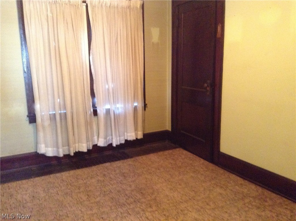 110 Bank Street Flushing, OH 43977 - Photo 7 of 10