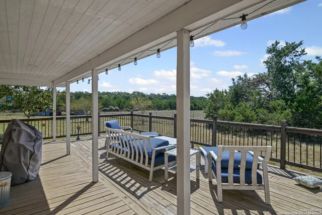 $495,000 | 524 Rangeland Road, Blanco, TX 78606
