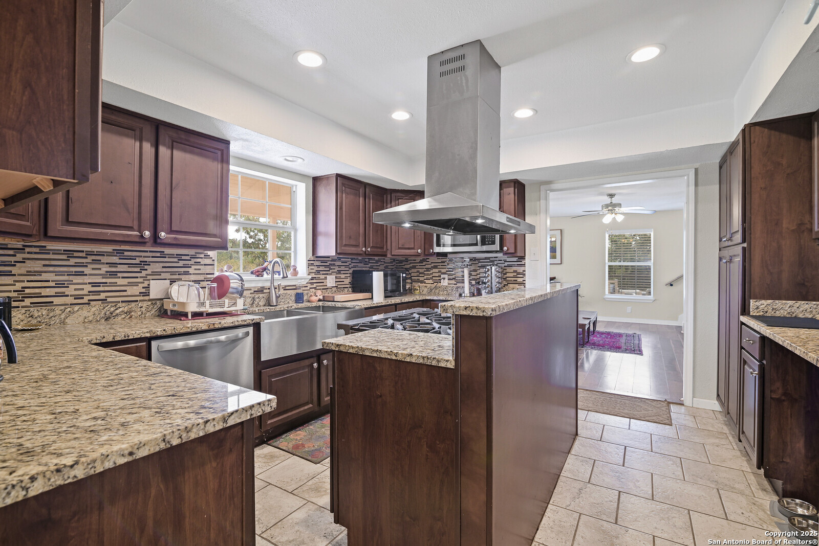 524 Rangeland Road Blanco, TX 78606 - Photo 7 of 34