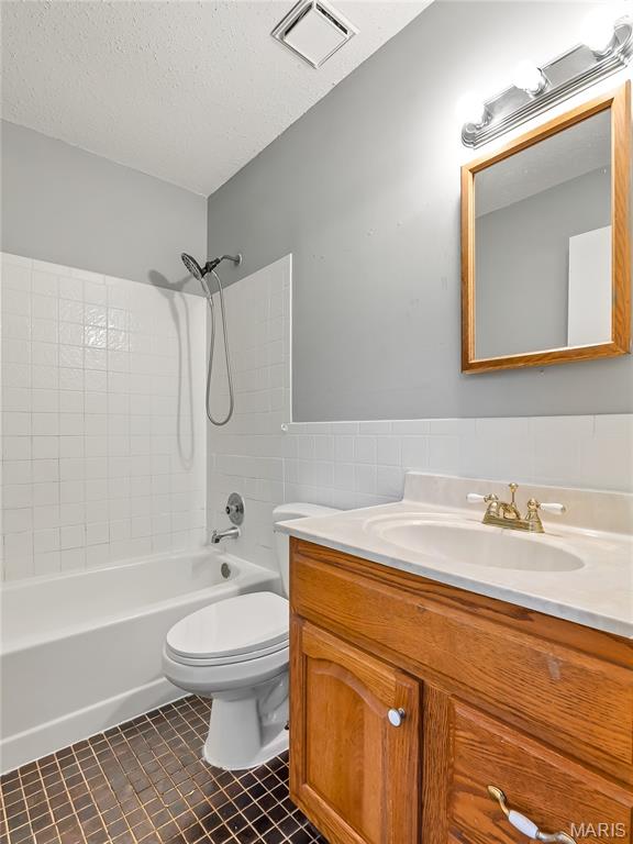 4950 Patricia Ridge Drive Florissant, MO 63033 - Photo 12 of 15