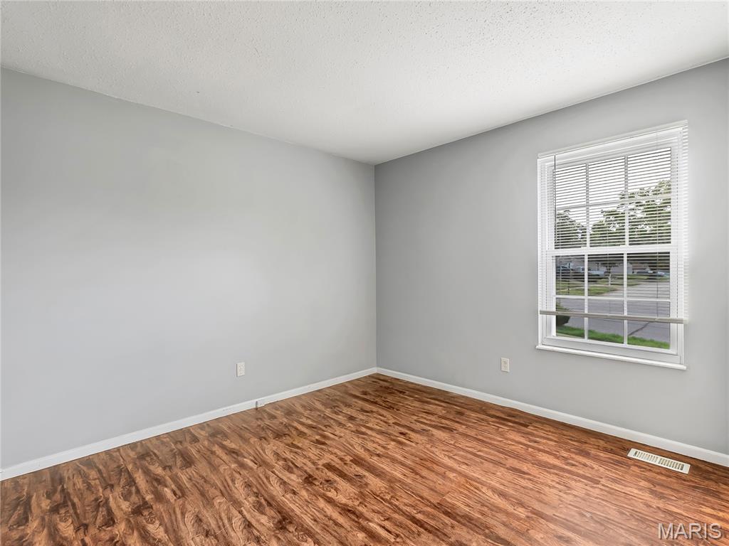 4950 Patricia Ridge Drive Florissant, MO 63033 - Photo 8 of 15