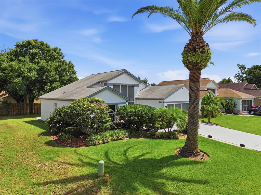 8051 Thatch Terrace Hudson, FL 34667 - Photo 3 of 33
