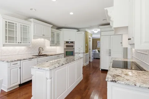 $850,000 | 166 Cottonwood Drive, Franklin, TN 37069