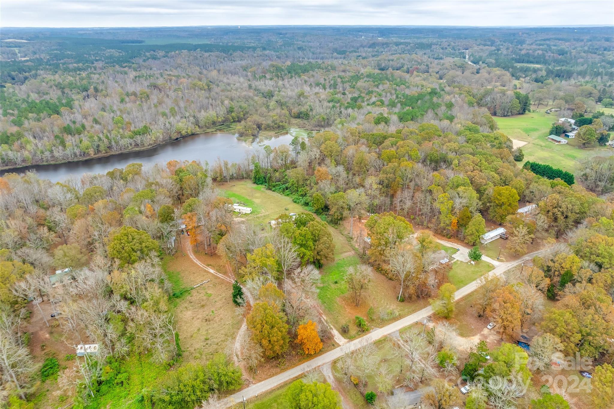 2436 Campbell Lake Road Lancaster, SC 29720 - Photo 8 of 11