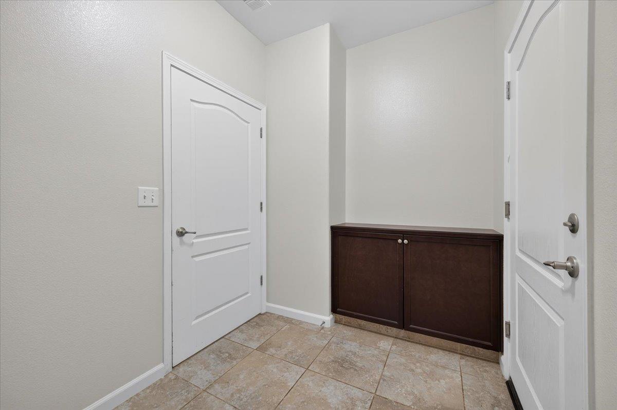 3532 Hampton Way Clovis, CA 93619 - Photo 11 of 24