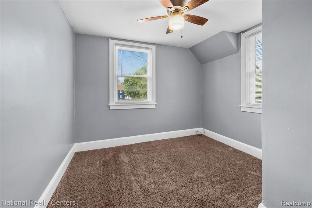 686 North Perry Street Pontiac, MI 48342 - Photo 20 of 26