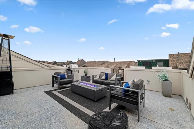 a roof view with sitting space