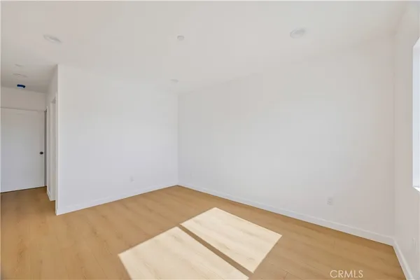 $799,999 | 10905 Dalerose Avenue, Unit C, Inglewood, CA 90304