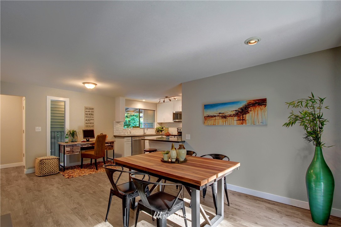 19018 Meridian Place West Bothell, WA 98012 - Photo 5 of 15