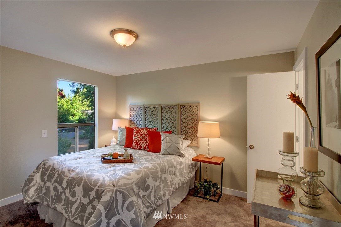 19018 Meridian Place West Bothell, WA 98012 - Photo 8 of 15