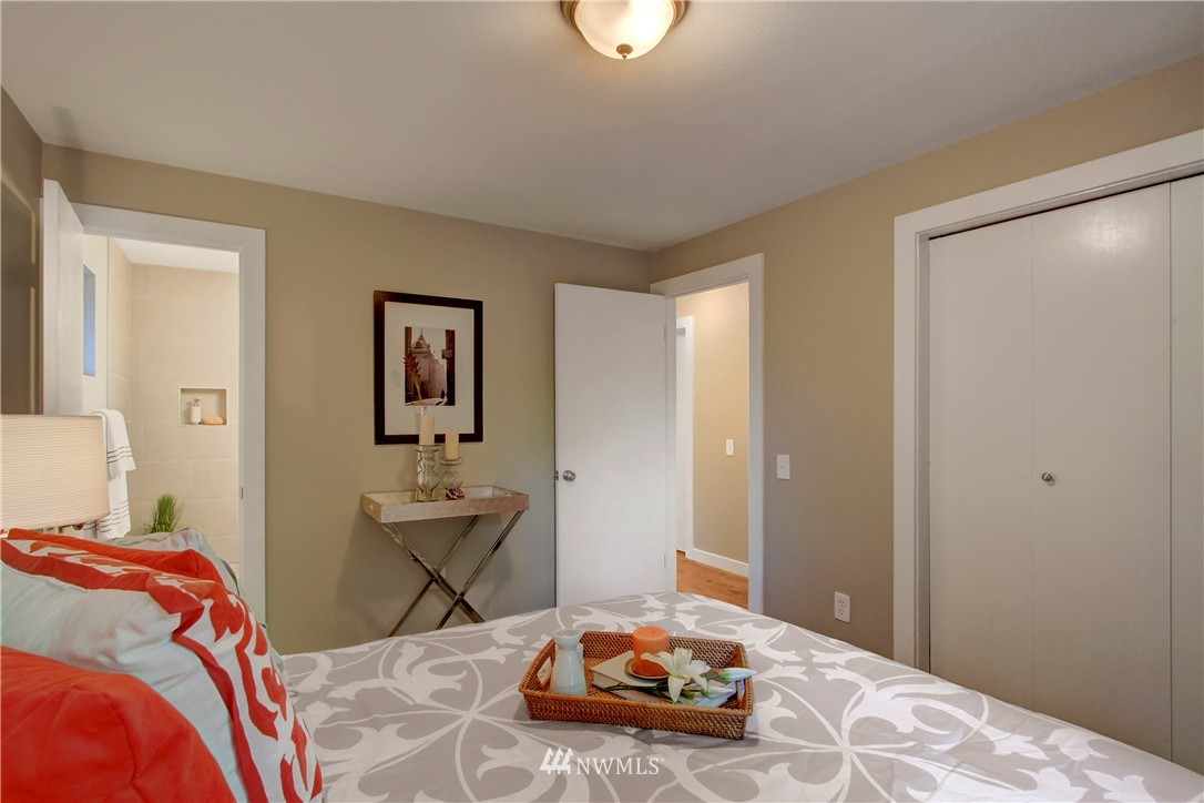 19018 Meridian Place West Bothell, WA 98012 - Photo 9 of 15
