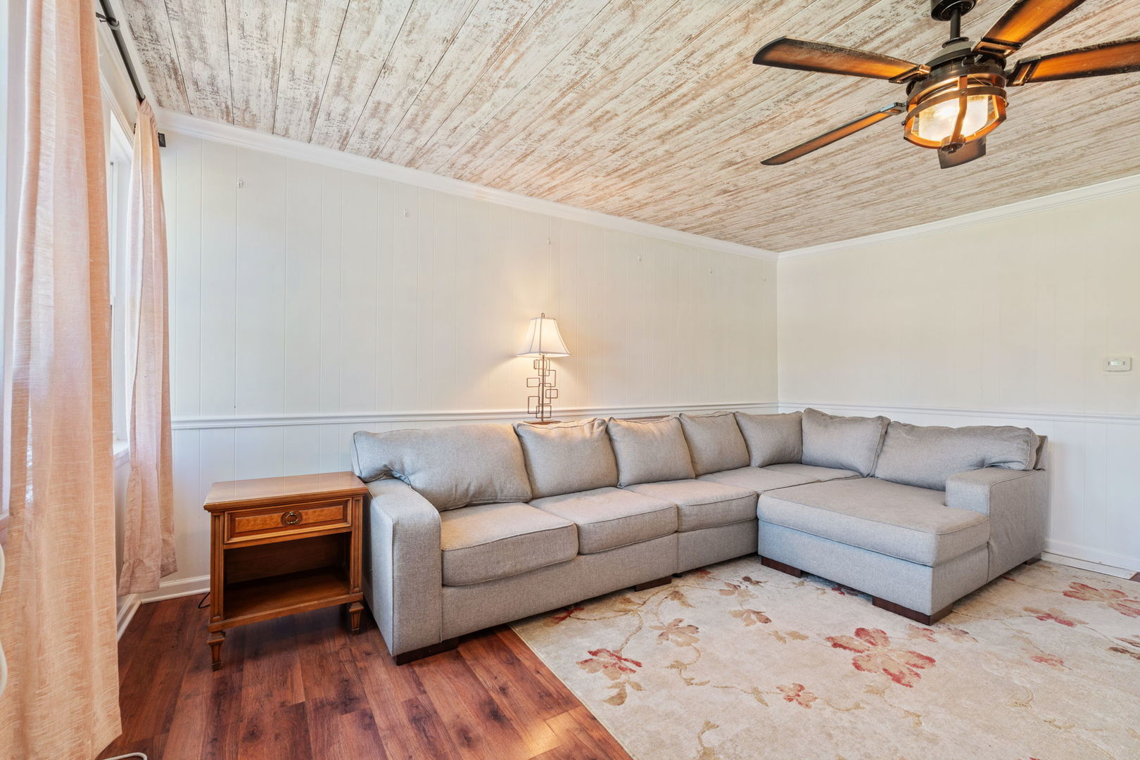 26177 West Lakeview Avenue Ingleside, IL 60041 - Photo 2 of 27 a living room with furniture and a wooden floor