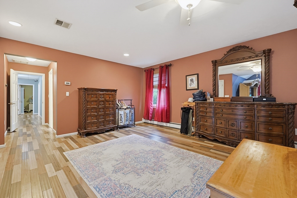 24 Rhodes Street Plainville, MA 02762 - Photo 21 of 42