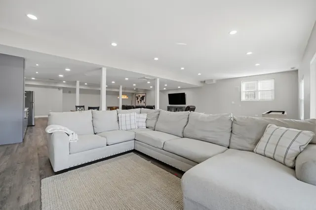 $1,250,000 | 13202 Lakepoint Drive, Plainfield, IL 60585