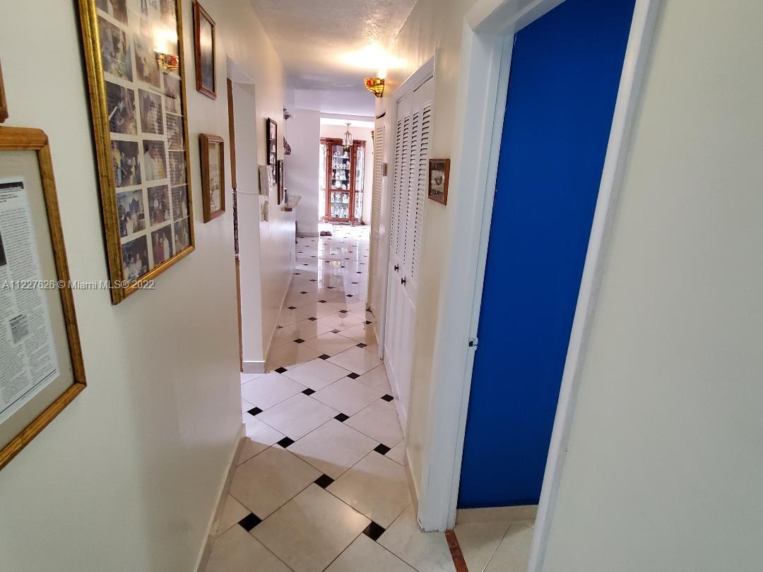 8941 Southwest 20th Street Miami, FL 33165 - Photo 20 of 29 Gallery Image 20