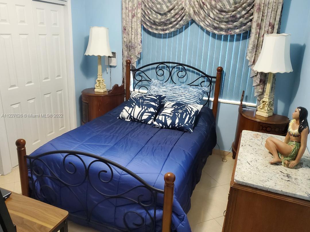 8941 Southwest 20th Street Miami, FL 33165 - Photo 21 of 29 Gallery Image 21