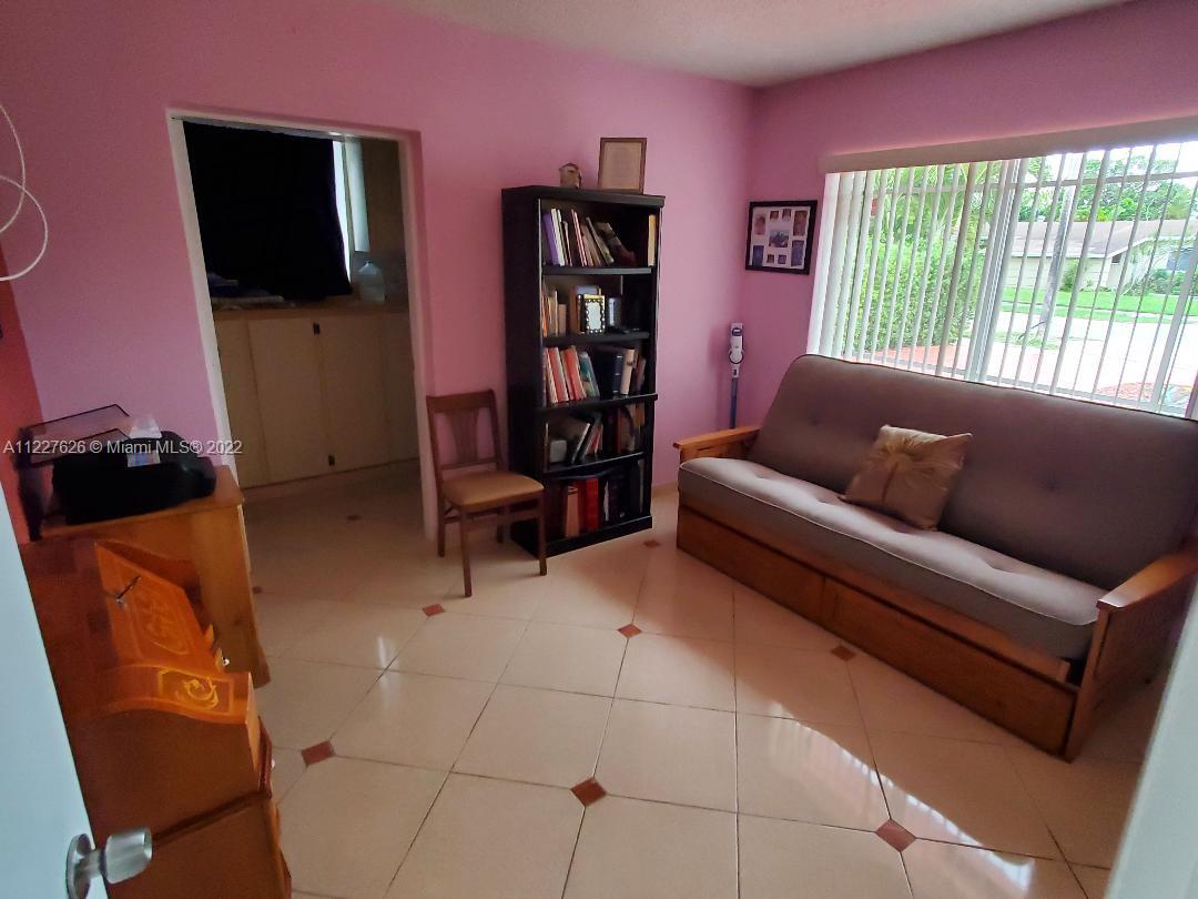 8941 Southwest 20th Street Miami, FL 33165 - Photo 26 of 29 Gallery Image 26