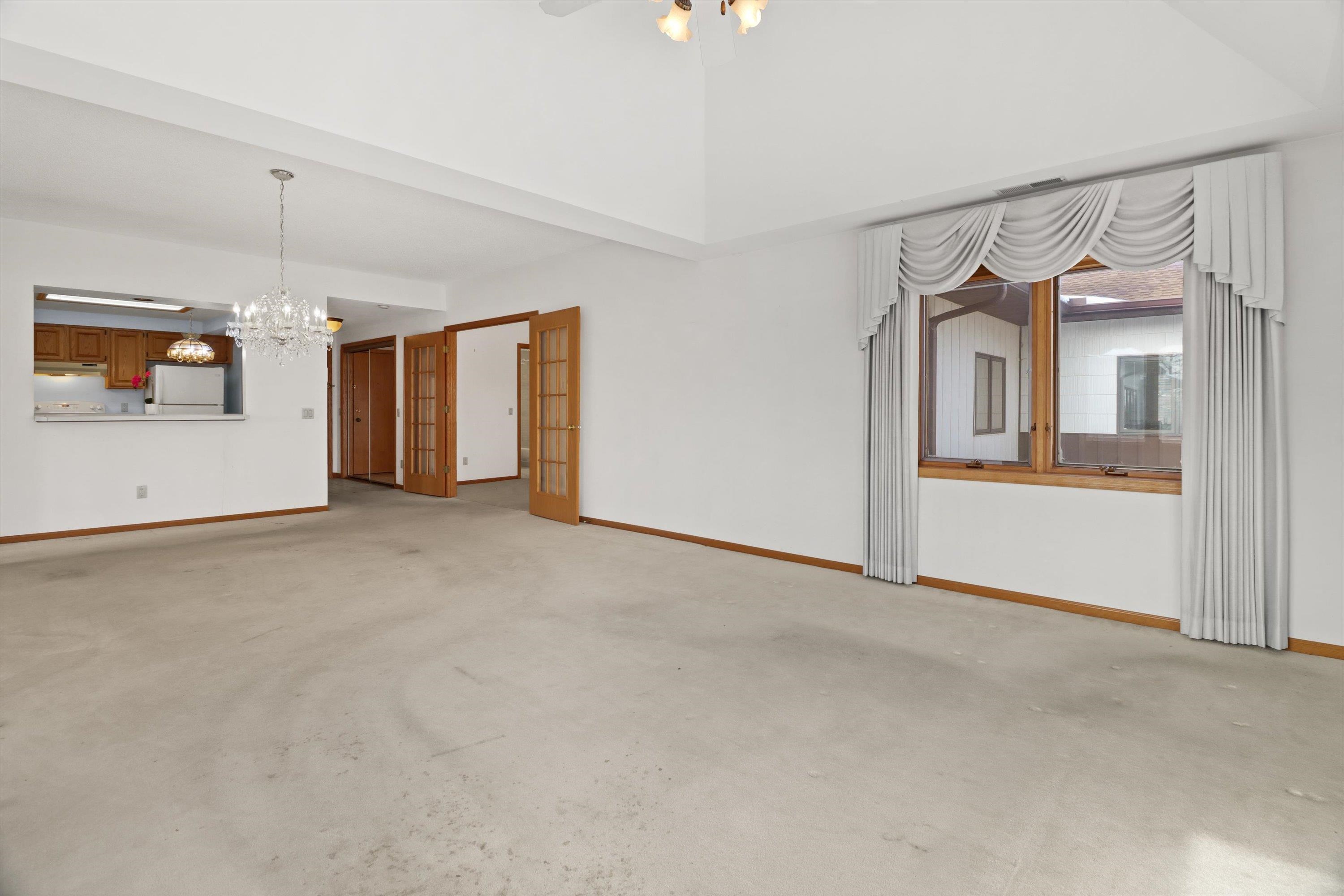 17 Maple Wood Lane, Unit 303 Madison, WI 53704 - Photo 8 of 22