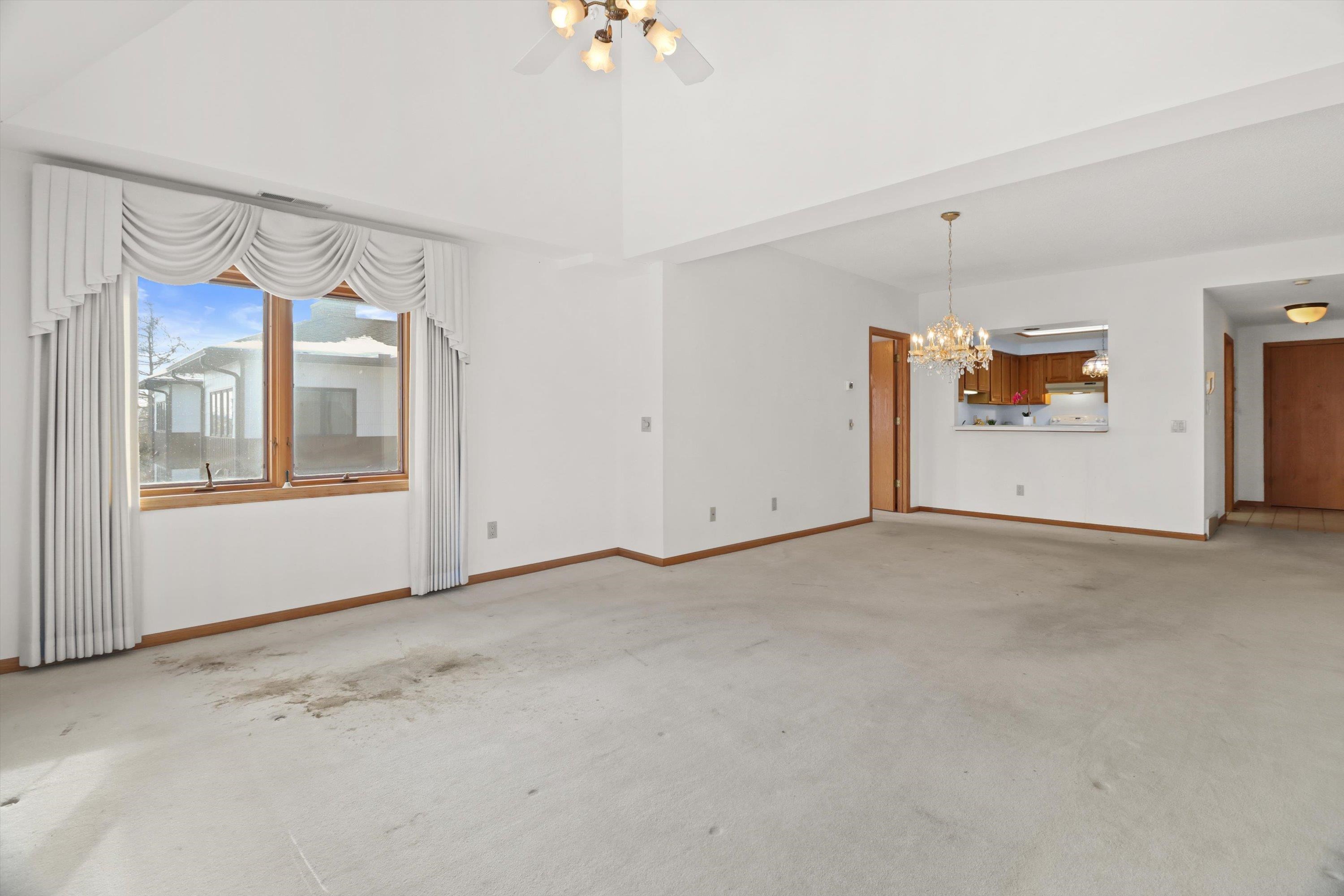 17 Maple Wood Lane, Unit 303 Madison, WI 53704 - Photo 9 of 22