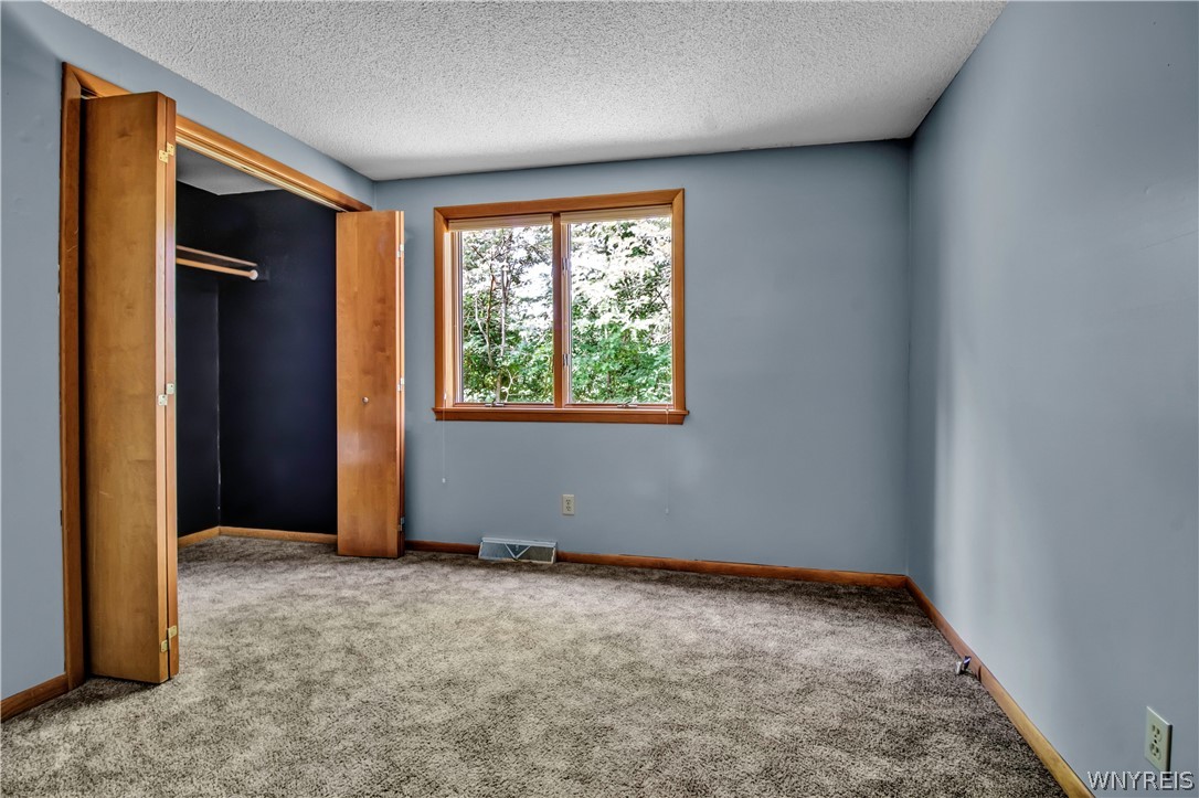 2 Partridge Run Amherst, NY 14228 - Photo 17 of 39