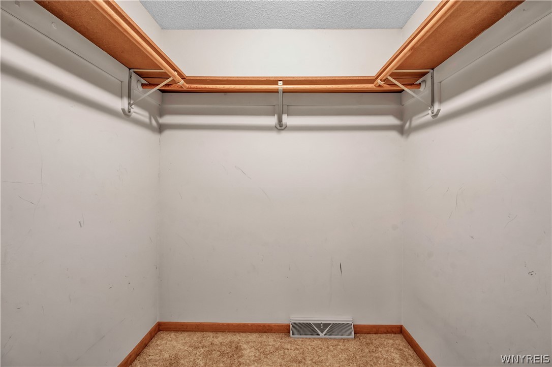 2 Partridge Run Amherst, NY 14228 - Photo 25 of 39