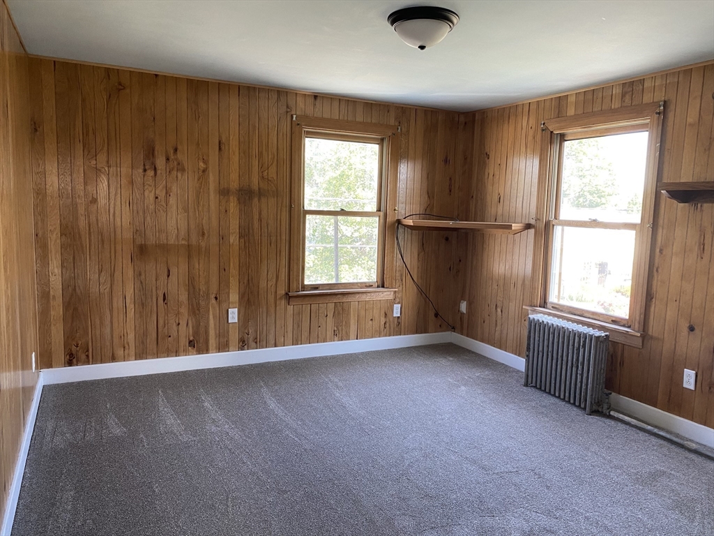 77 Manistee Street Pawtucket, RI 02861 - Photo 4 of 16