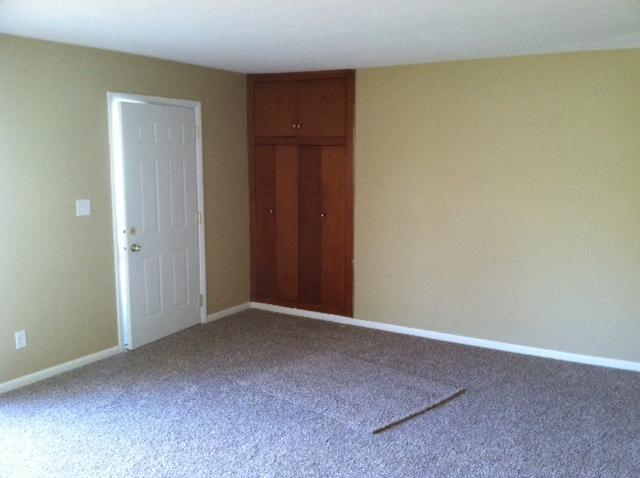 1925 Woodcrest Road Indianapolis, IN 46227 - Photo 4 of 11 Gallery Image 4