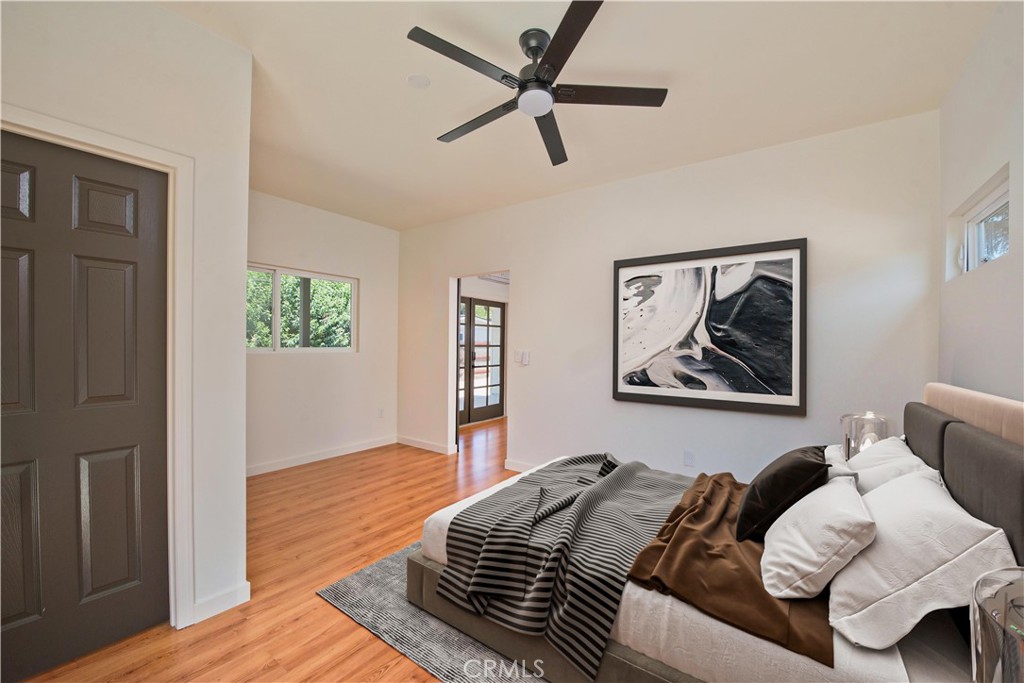 1186 Forest Avenue Ojai, CA 93023 - Photo 21 of 33 JADU Bedroom - walk in closet