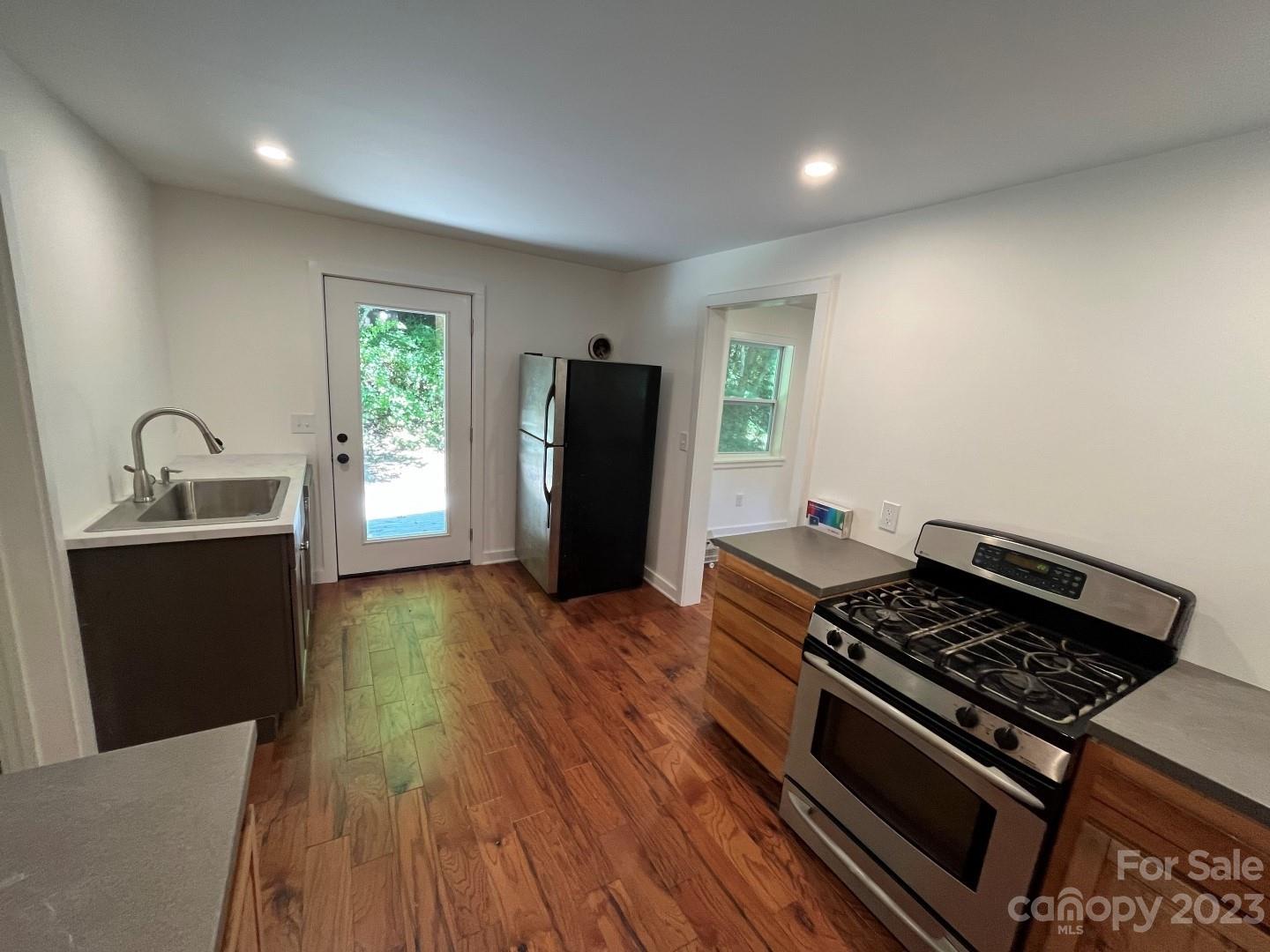 41 Shope Road Asheville, NC 28805 - Photo 15 of 24 Gallery Image 15
