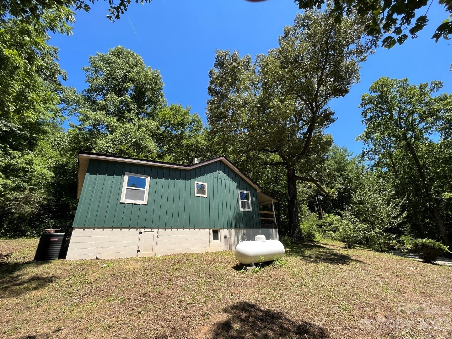 41 Shope Road Asheville, NC 28805 - Photo 9 of 24 Gallery Image 9