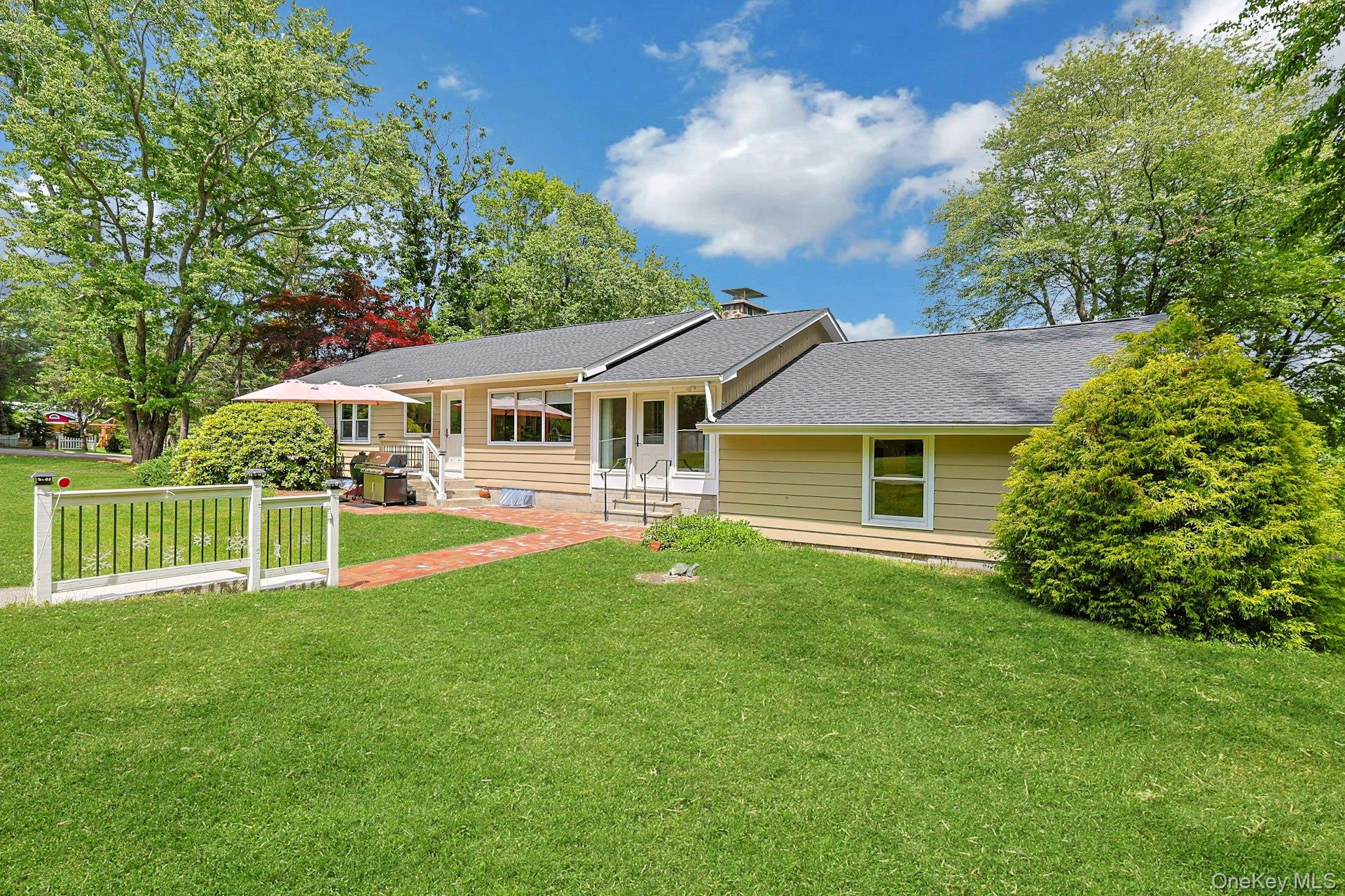 3 Meadow Park Road Baldwin Place, NY 10505 - Photo 28 of 36