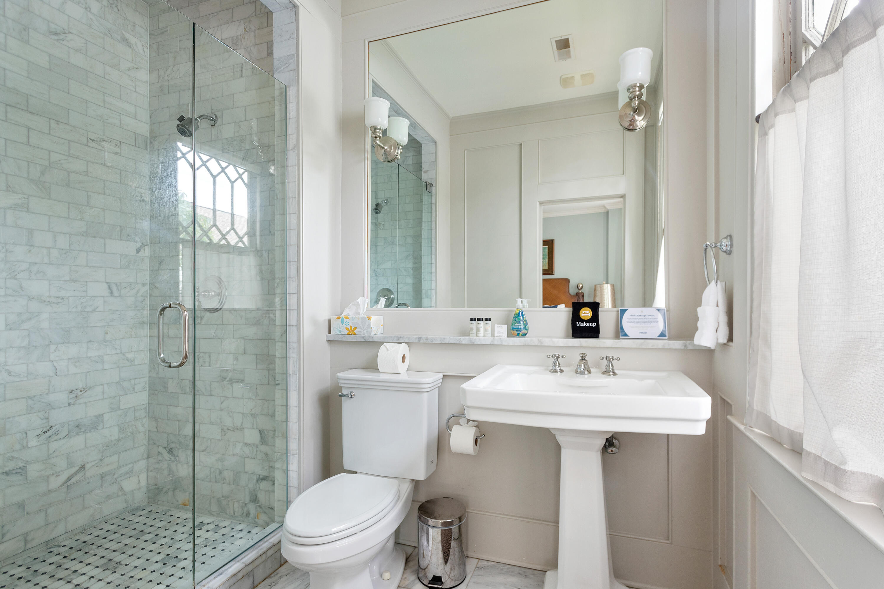 194-196 Rutledge Avenue Charleston, SC 29403 - Photo 29 of 47 Unit B Bathroom