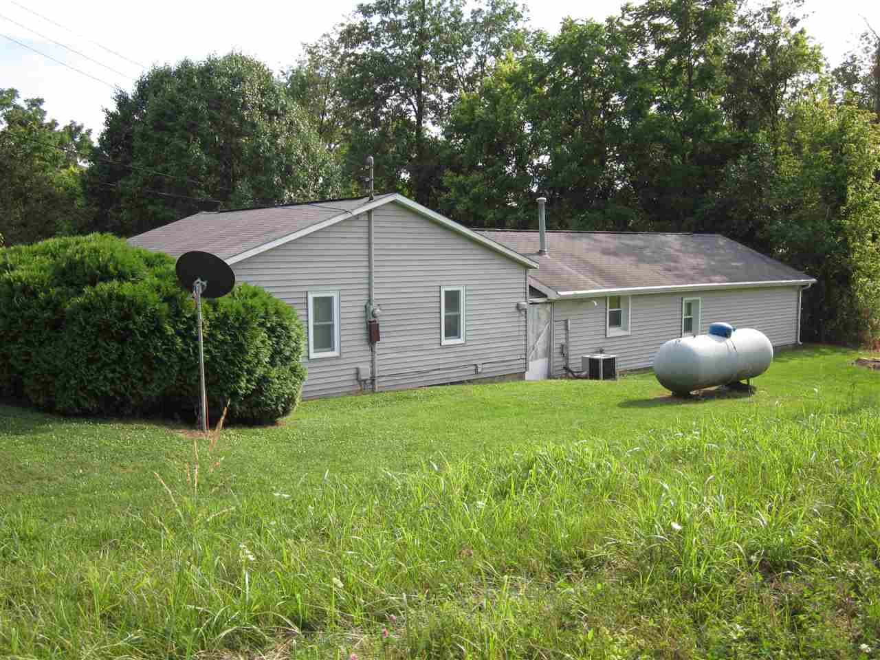 795 North Hartstrait Road Bloomington, IN 47404 - Photo 3 of 13
