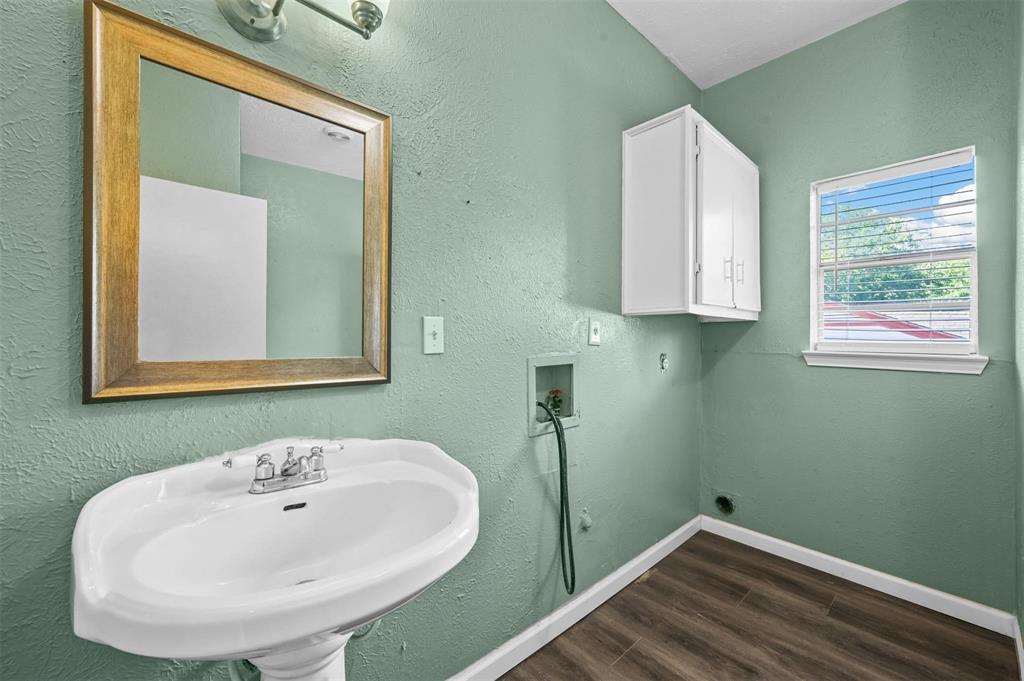 902 South Montclair Avenue Dallas, TX 75208 - Photo 14 of 32