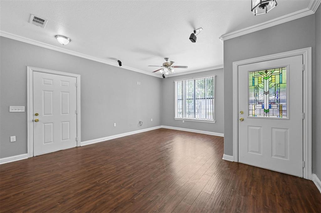 902 South Montclair Avenue Dallas, TX 75208 - Photo 30 of 32