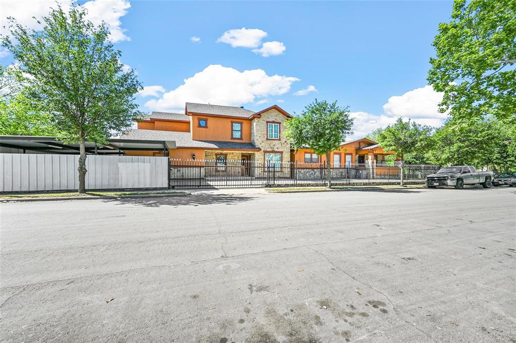 902 South Montclair Avenue Dallas, TX 75208 - Photo 3 of 32