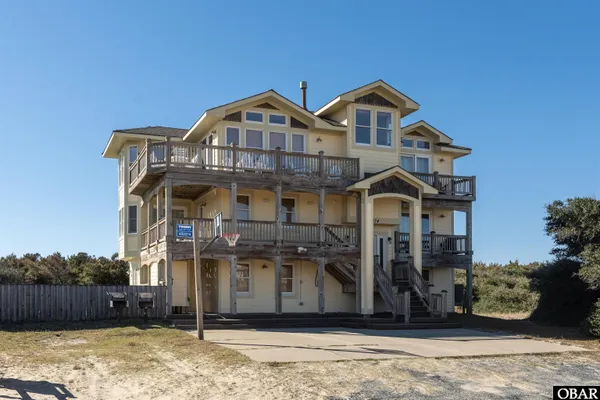 $1,200,000 | 2274 Sandfiddler Road, Unit 10, Corolla, NC 27927