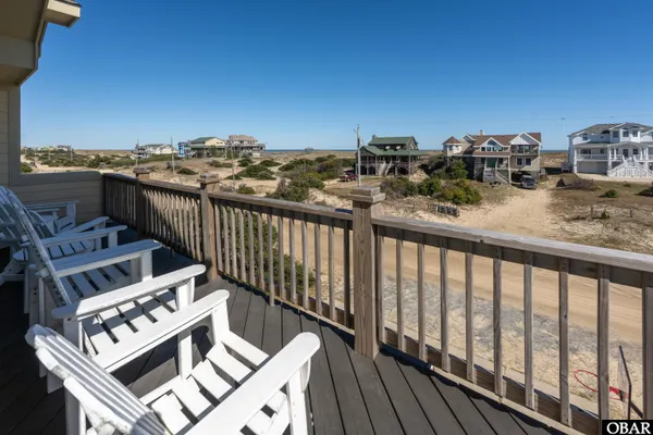 $1,200,000 | 2274 Sandfiddler Road, Unit 10, Corolla, NC 27927
