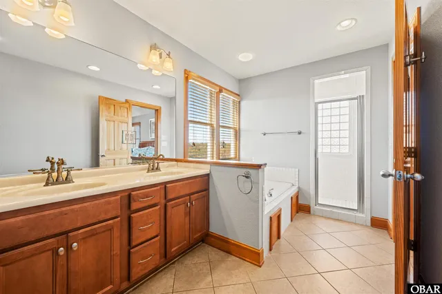 $1,200,000 | 2274 Sandfiddler Road, Unit 10, Corolla, NC 27927