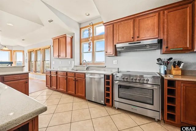 $1,200,000 | 2274 Sandfiddler Road, Unit 10, Corolla, NC 27927