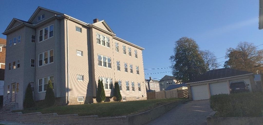 20 Wabash Avenue Worcester, MA 01604 - Photo 3 of 26 a front view of a building with street