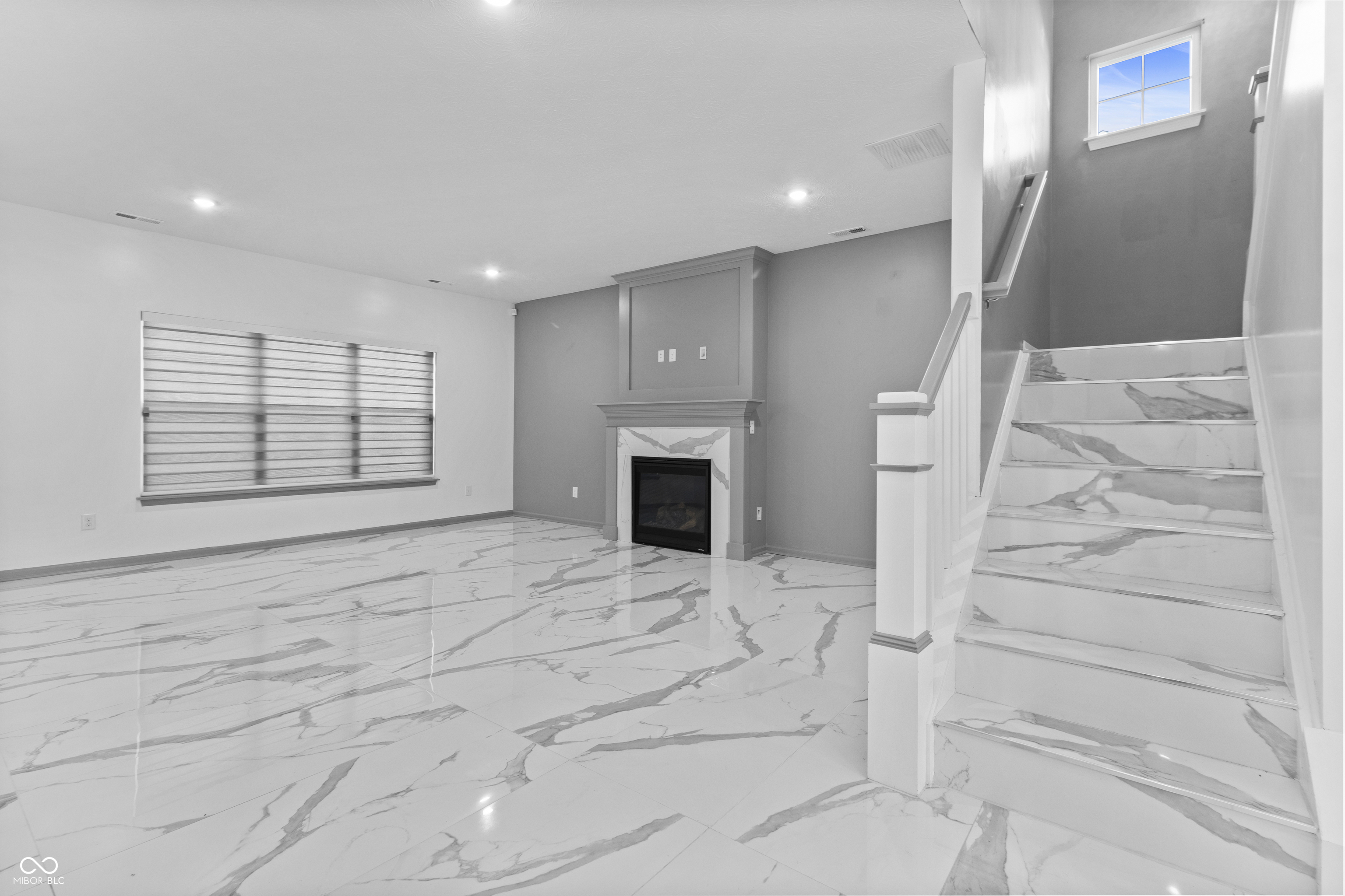 210 Lynnette Way Cumberland, IN 46229 - Photo 15 of 46