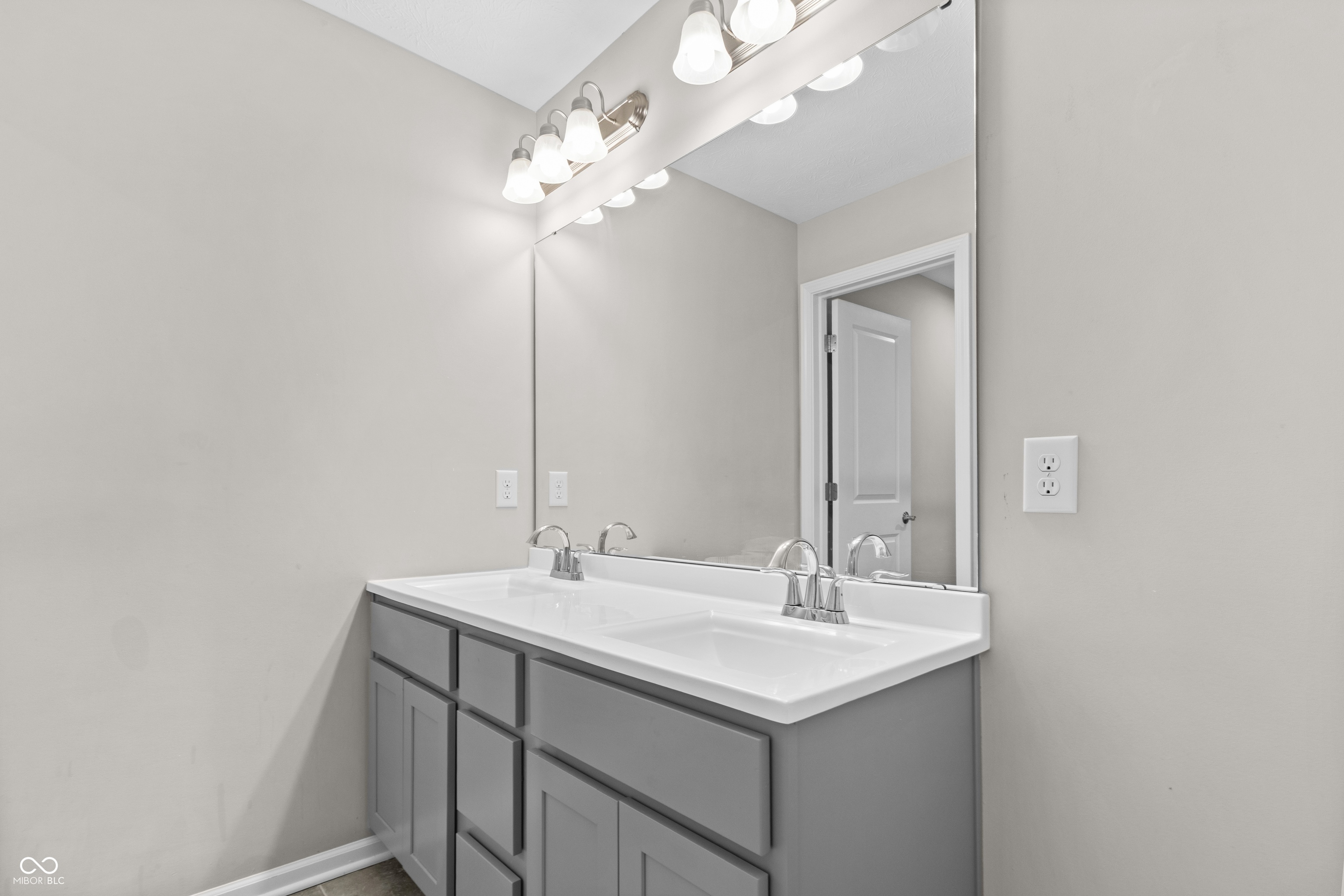 210 Lynnette Way Cumberland, IN 46229 - Photo 36 of 46