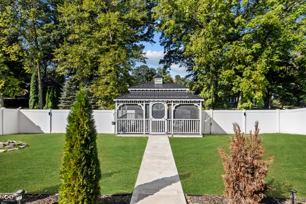 $470,000 | 210 Lynnette Way, Cumberland, IN 46229