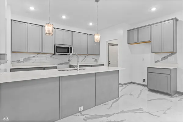 $470,000 | 210 Lynnette Way, Cumberland, IN 46229