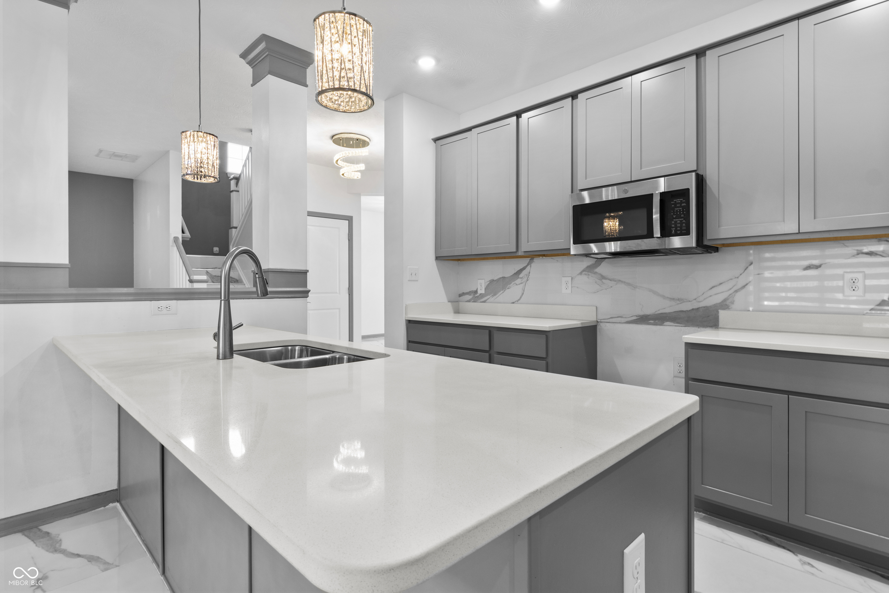 210 Lynnette Way Cumberland, IN 46229 - Photo 8 of 46