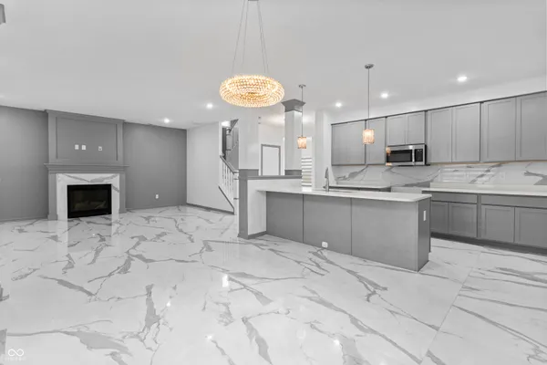 $470,000 | 210 Lynnette Way, Cumberland, IN 46229